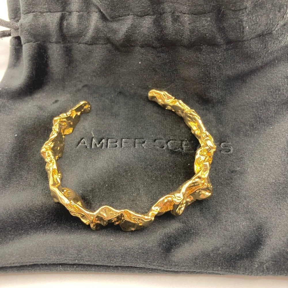 Amber Sceats elevate your